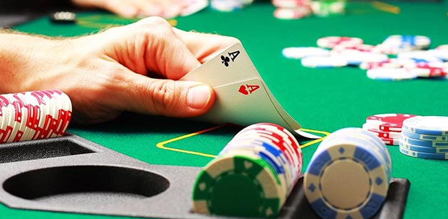 Giải mã những thuật ngữ cơ bản trong Poker